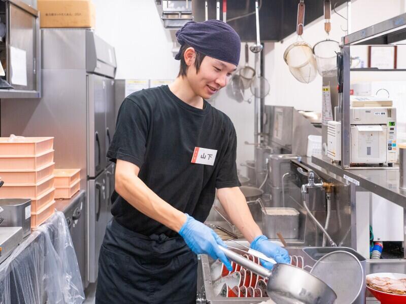 株式会社イートスタイル　ラーメン魁力屋　イオンモール大牟田店の仕事画像3