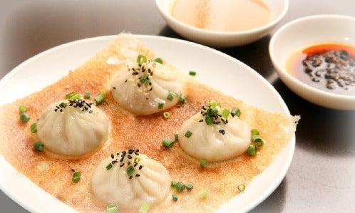 羽根つき焼小籠包 鼎’ｓ 堺筋本町店の仕事画像2