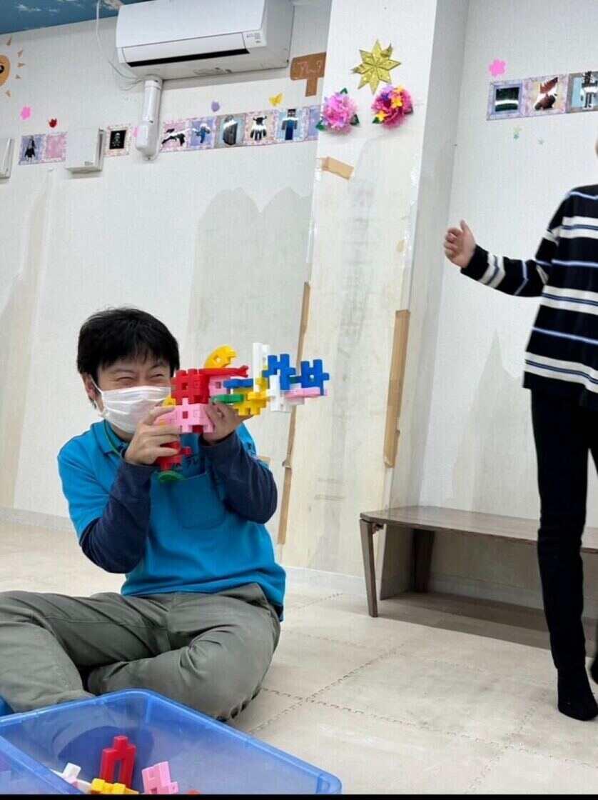 株式会社IR　アレッタ児童デイサービス井土ヶ谷の制服1