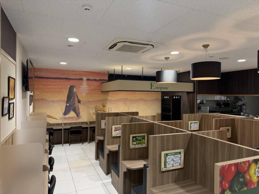 シルバーバック都城店の制服2