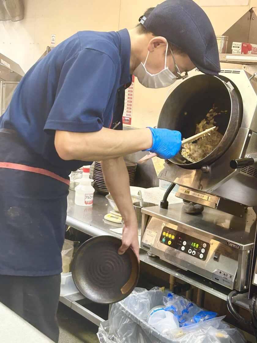 幸楽苑　錦店の制服1