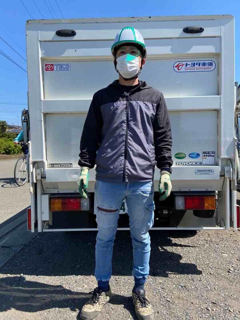 有限会社イエスネットワーク　の制服1