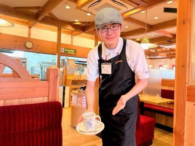 コメダ珈琲 鹿児島鹿屋店の制服2