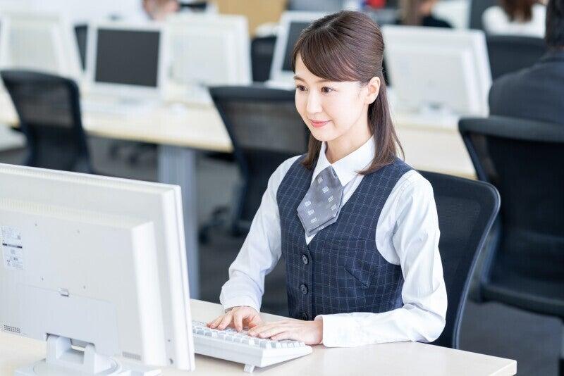 株式会社アンフィニー　採用係の仕事画像1