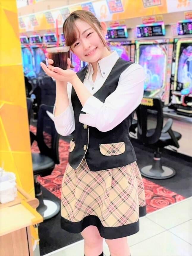 cafeハチスバ 中原店の制服1