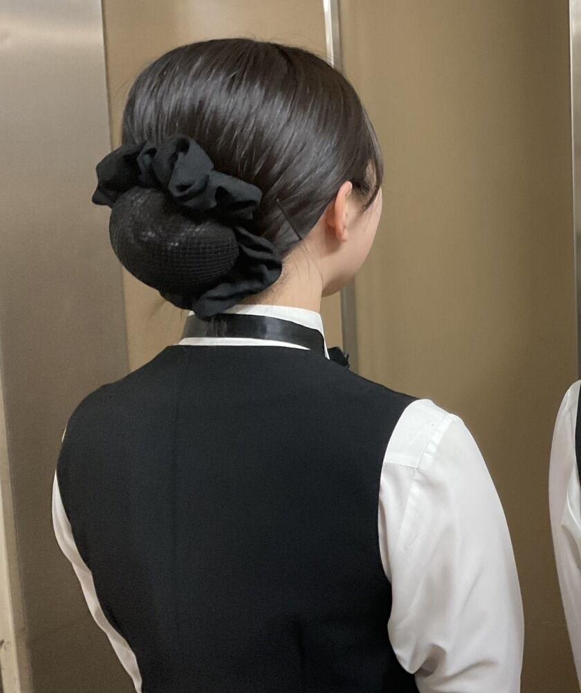 ホテルグランドティアラ南名古屋の制服5