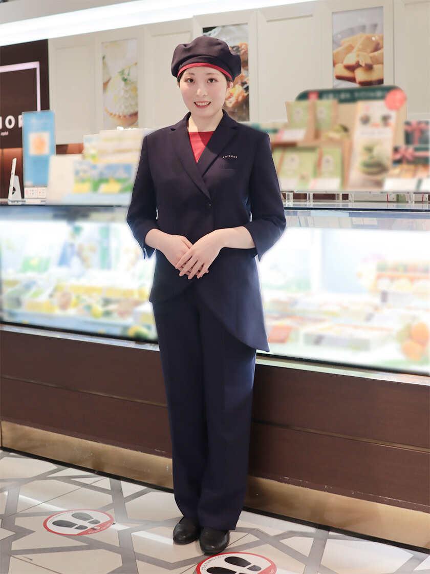 ANTENOR(アンテノール)品川店の制服1