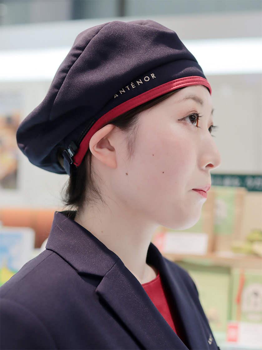 ANTENOR(アンテノール)品川店の制服3