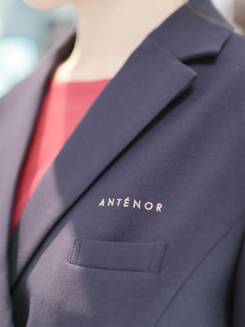 ANTENOR(アンテノール)品川店の制服4