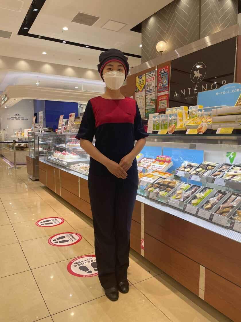 ANTENOR(アンテノール)町田小田急店の制服1