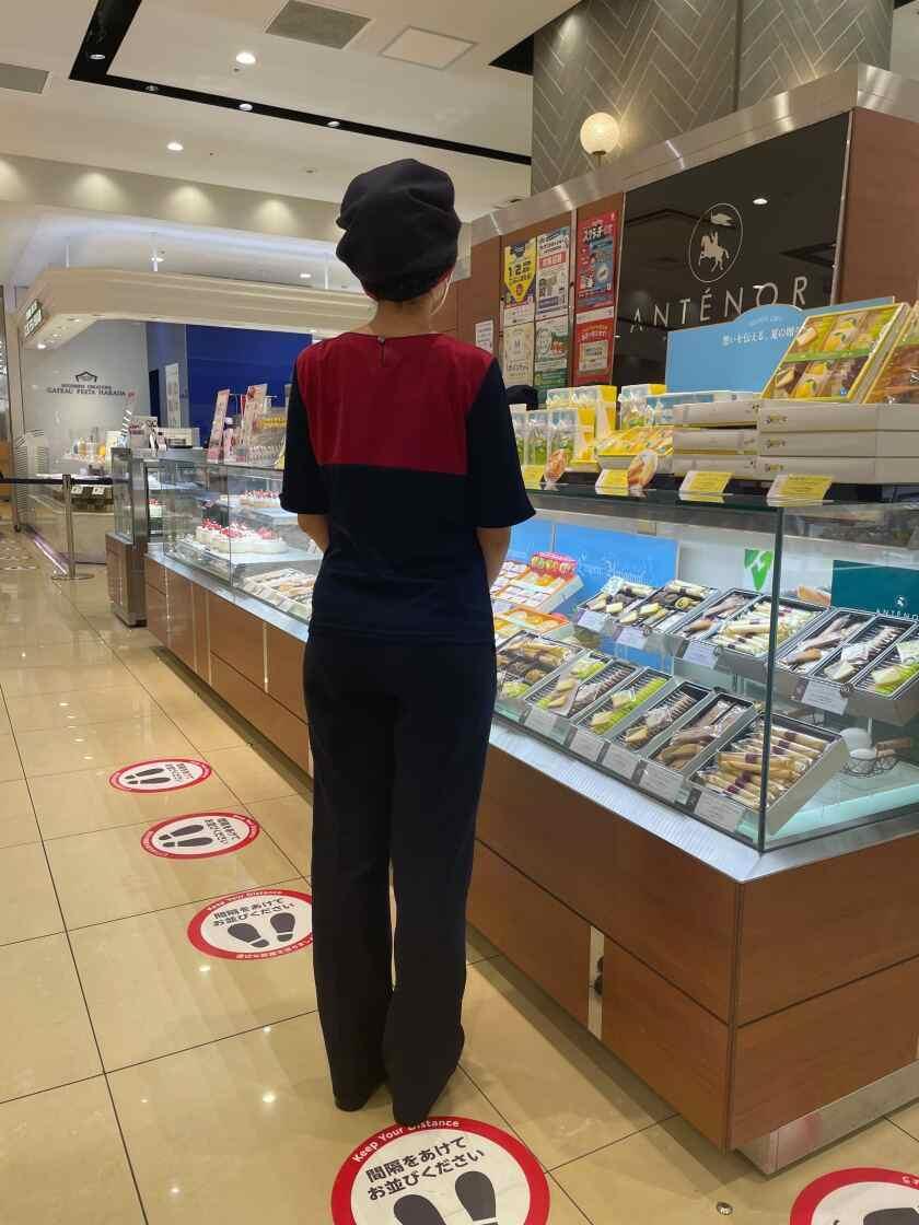 ANTENOR(アンテノール)町田小田急店の制服2