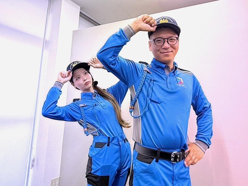 株式会社アソビイズム 本社の制服3