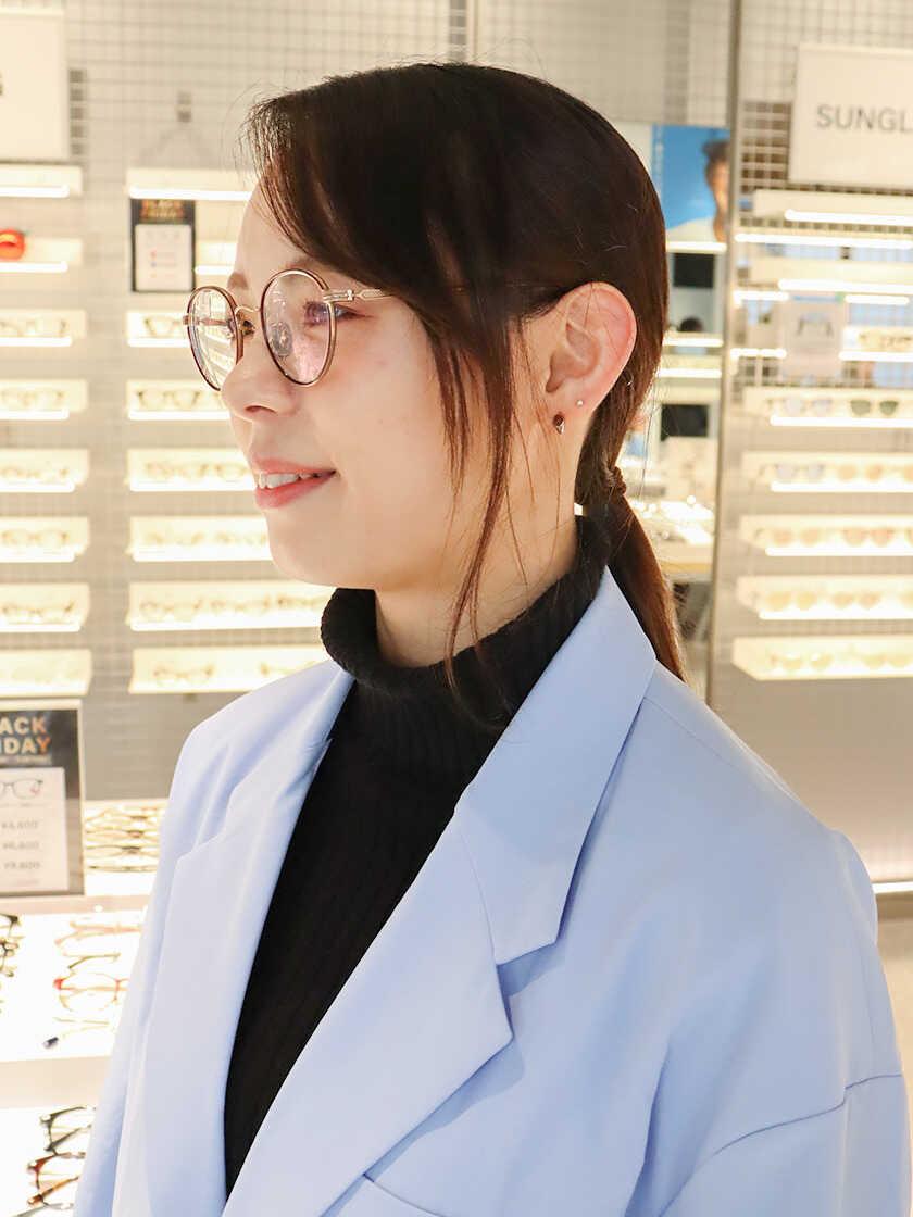 Zoff イオンモール桑名店の制服2