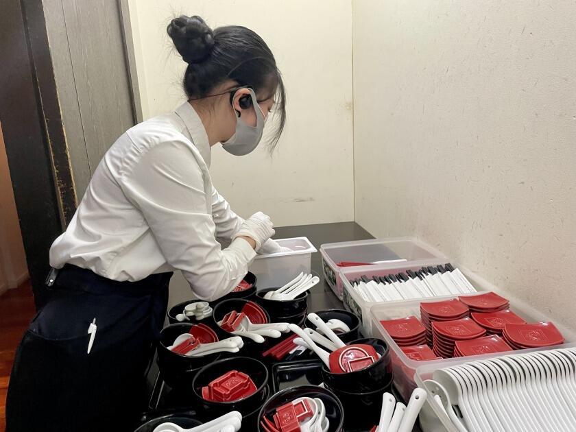 もつ鍋やま中　赤坂店の制服7