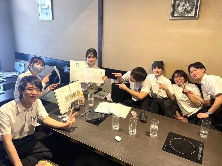 もつ鍋やま中　赤坂店の制服5