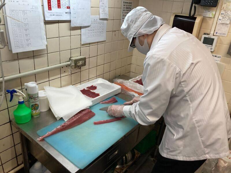 ピュア13　地域密着スーパーの仕事画像1