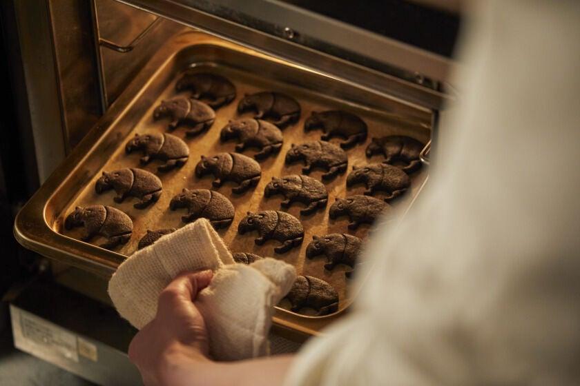 夜パフェ専門店 　 Parfaiteria beL渋谷の制服2