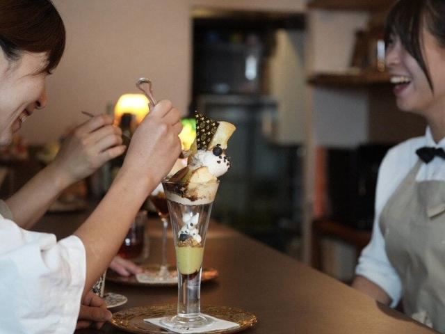 【SNS話題の夜パフェ】甘党必見！未経験歓迎｜店舗スタッフ(フード・飲食、福岡市中央区)のイメージ画像