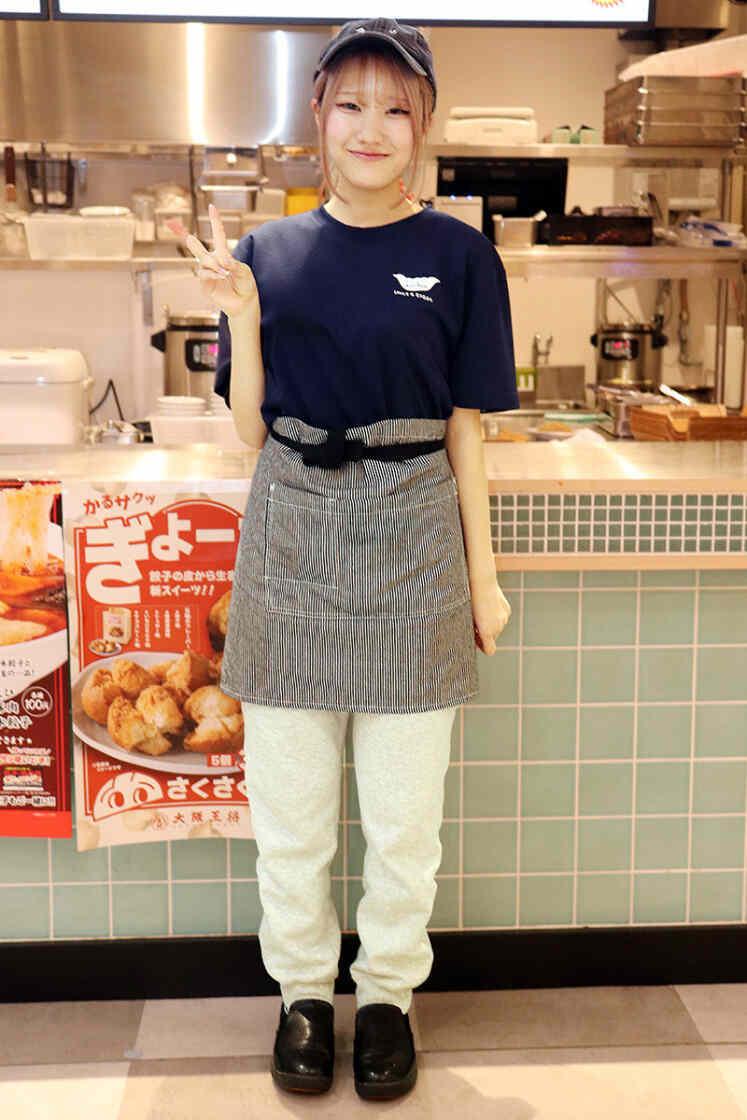 大阪王将 フレスポひばりが丘店の制服1