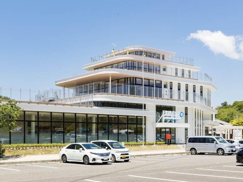 淡路島南パーキングエリアの制服1