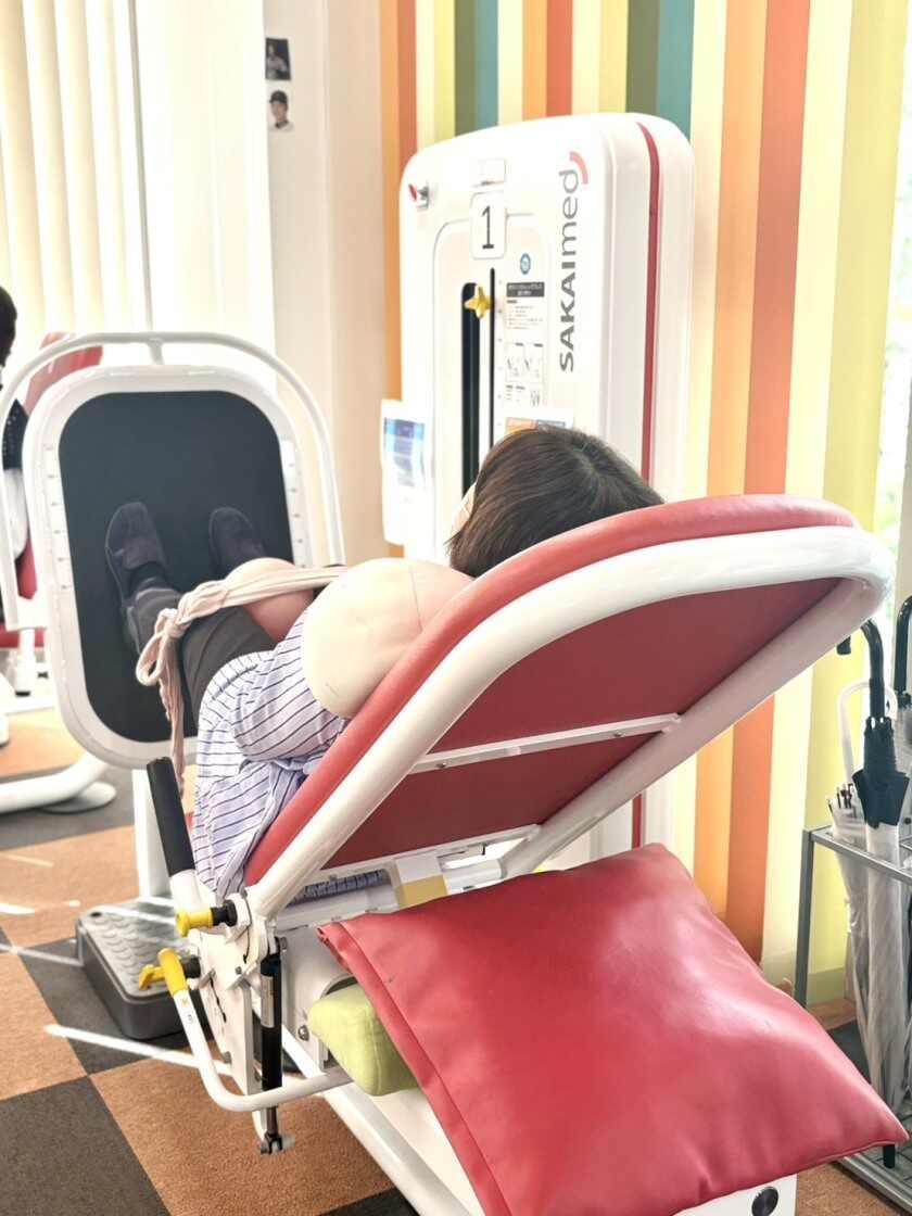 はんしんいきいきデイサービス吹田店（株式会社ウェルビーイング阪急阪神）の制服3