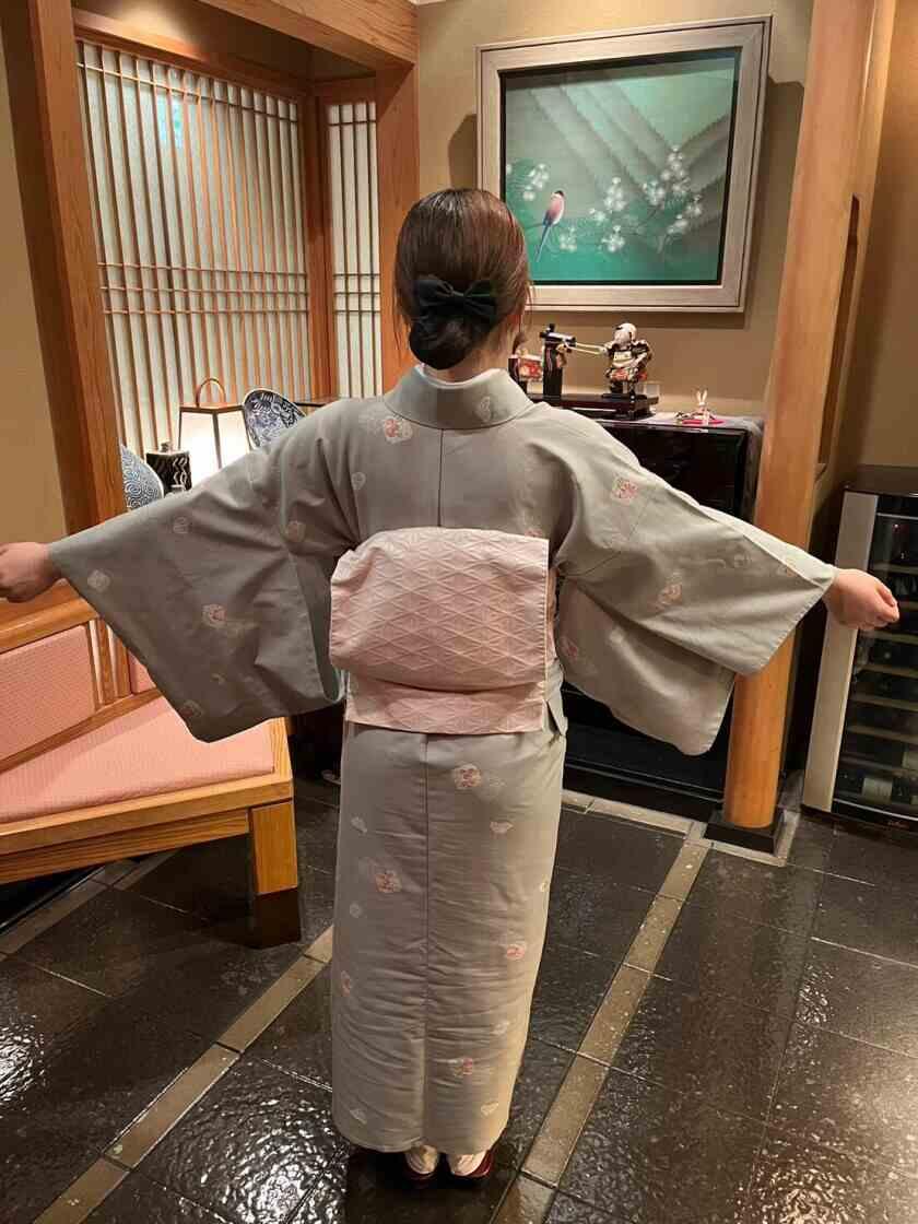 日本料理花はんの制服2