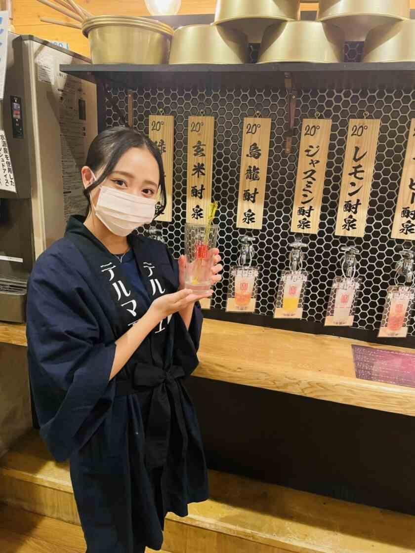 テルマエすすきの店 採用係の制服1