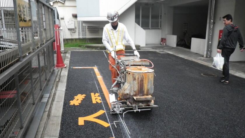 ジョイントロードサービス株式会社の制服3