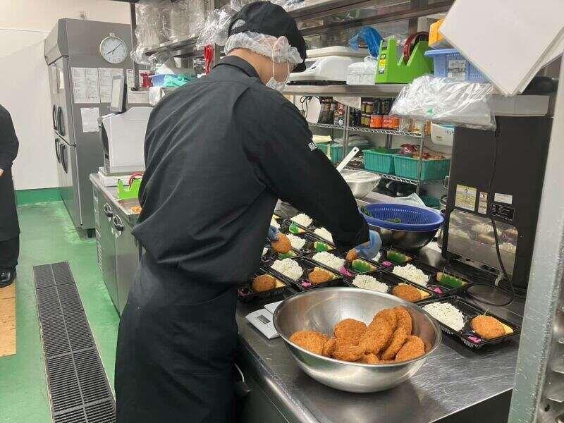 業務スーパー　大正けいさつ前店　馳走菜の仕事画像1