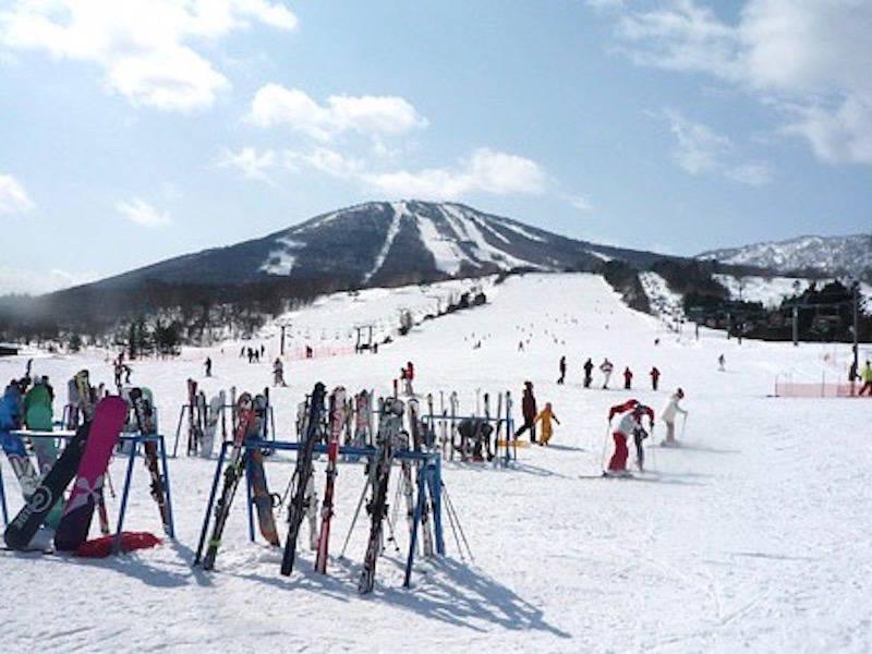 ゲレンデ併設ホテルでのお仕事！リフト券・ジム・寮費・水道光熱費無料【岩手/安比】の仕事画像3