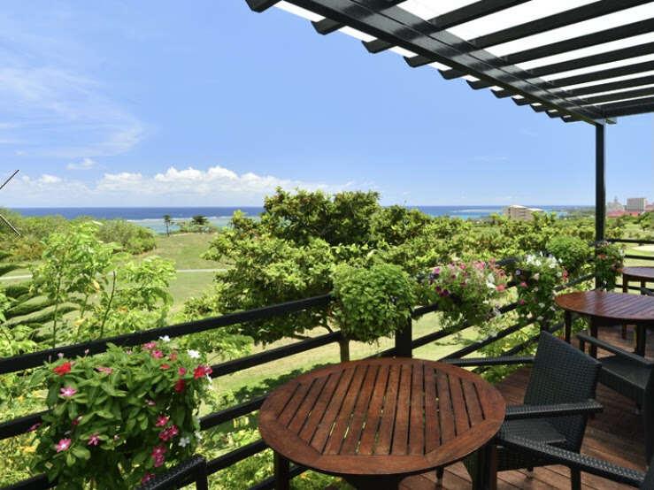 寮費/水道/光熱費無料♪交通費の支給あり♪沖縄リゾートバイトの制服5