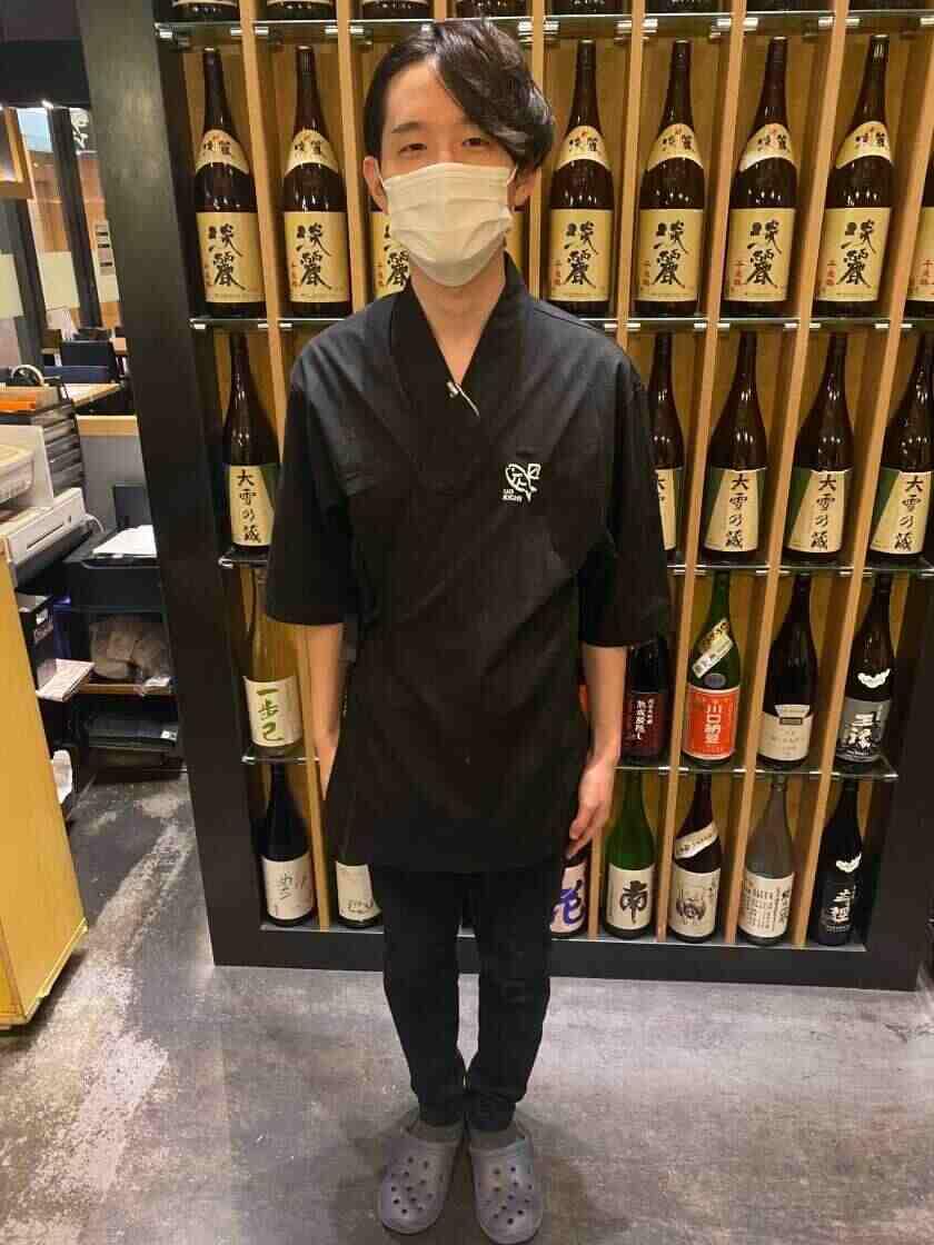 魚吉　札幌駅前本店の制服1