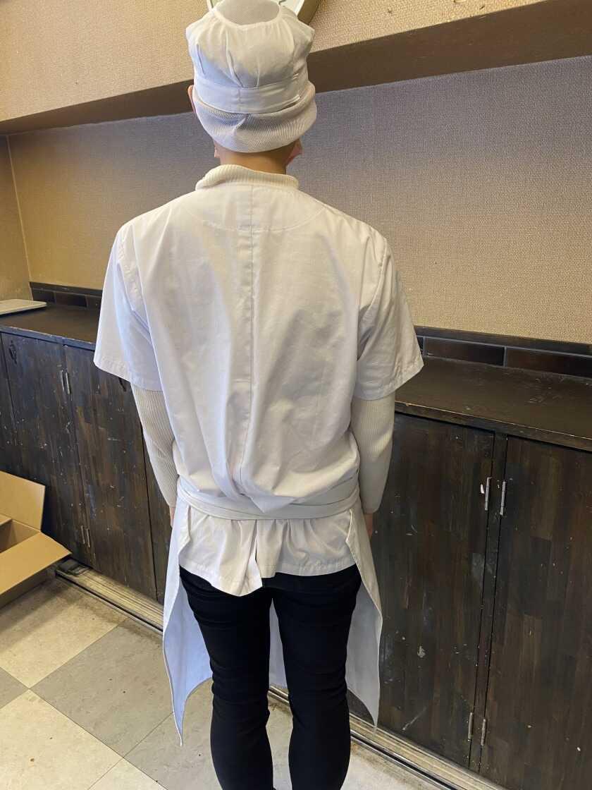 鳴門鯛焼本舗 神保町店の制服2