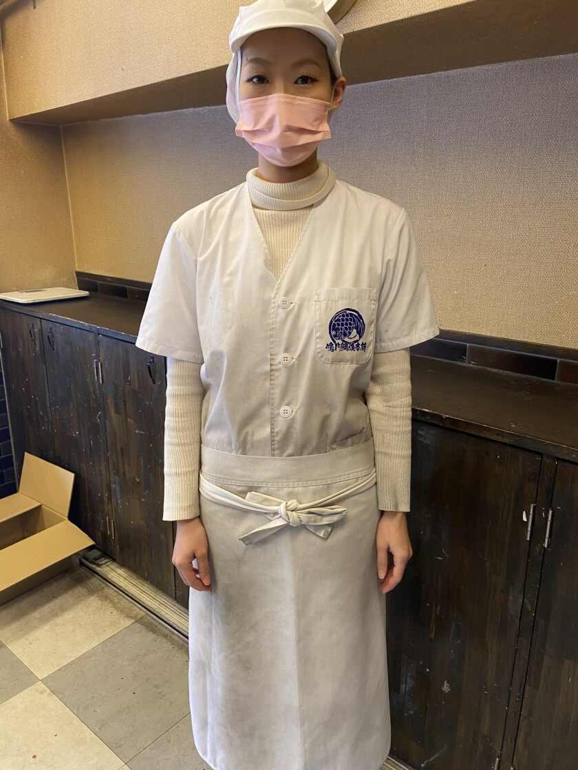 鳴門鯛焼本舗 神保町店の制服1