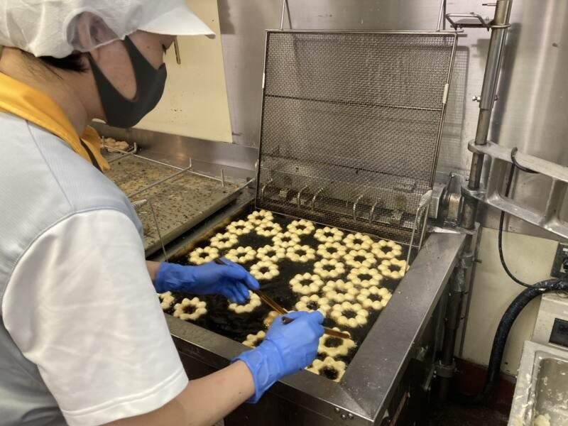 ミスタードーナツ南越谷駅前店の仕事画像2