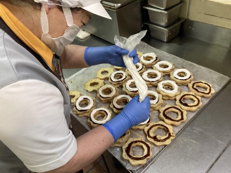 ミスタードーナツ南越谷駅前店の仕事画像3