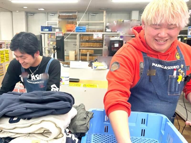 マンガ倉庫　飯塚店　の仕事画像3