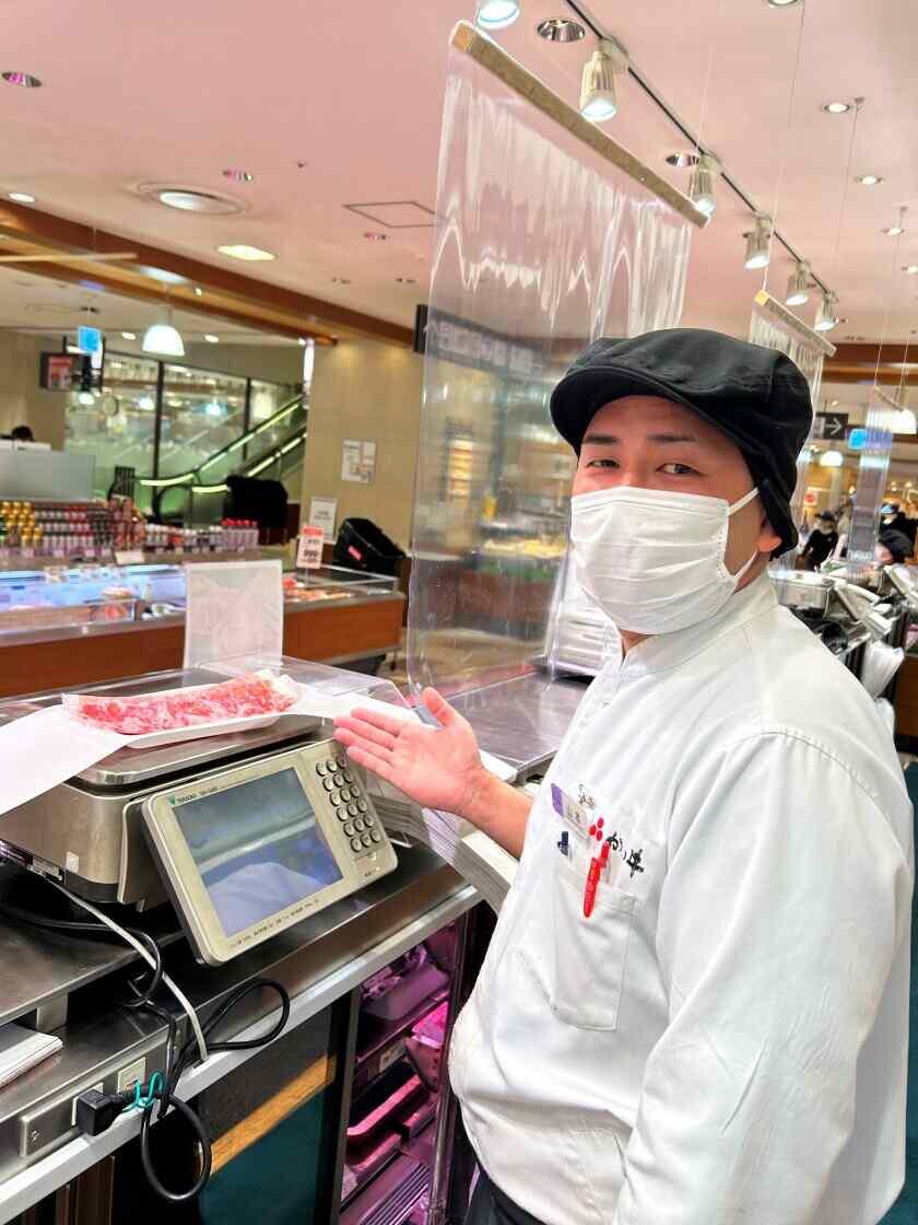 肉処かつヰ 博多阪急店の制服2