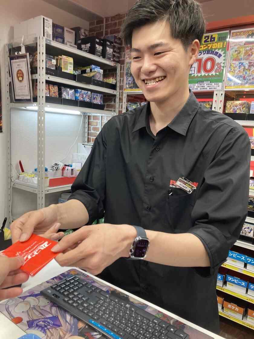 フルコンプ 福岡天神店の制服1