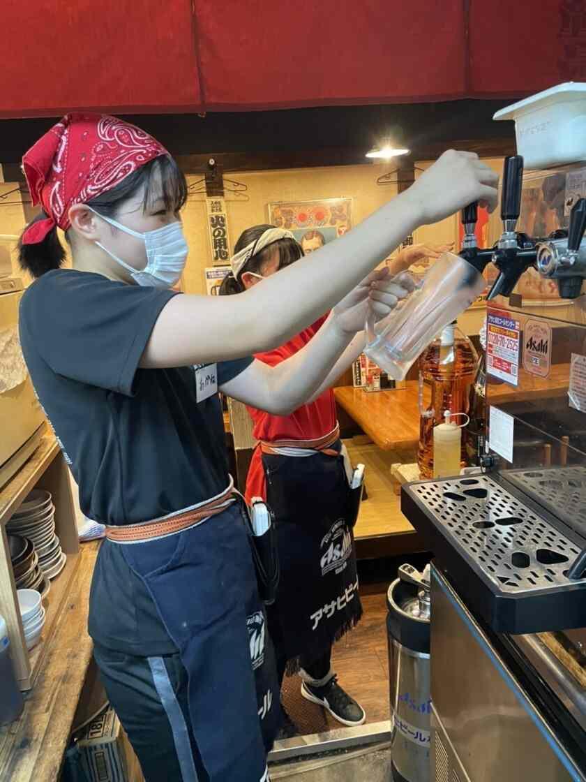 鐘鳥 南森町店の制服1