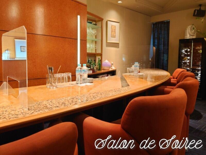 Salon de Soireeの仕事画像2