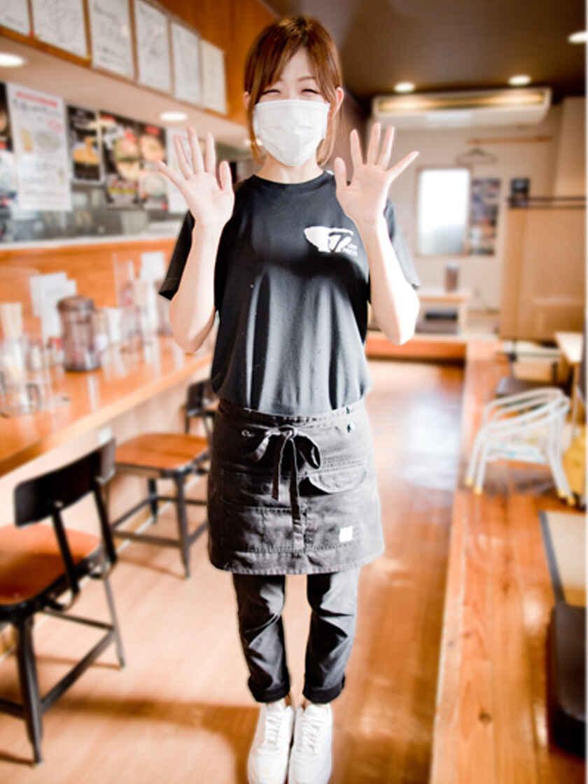 まんしゅう本店の制服1