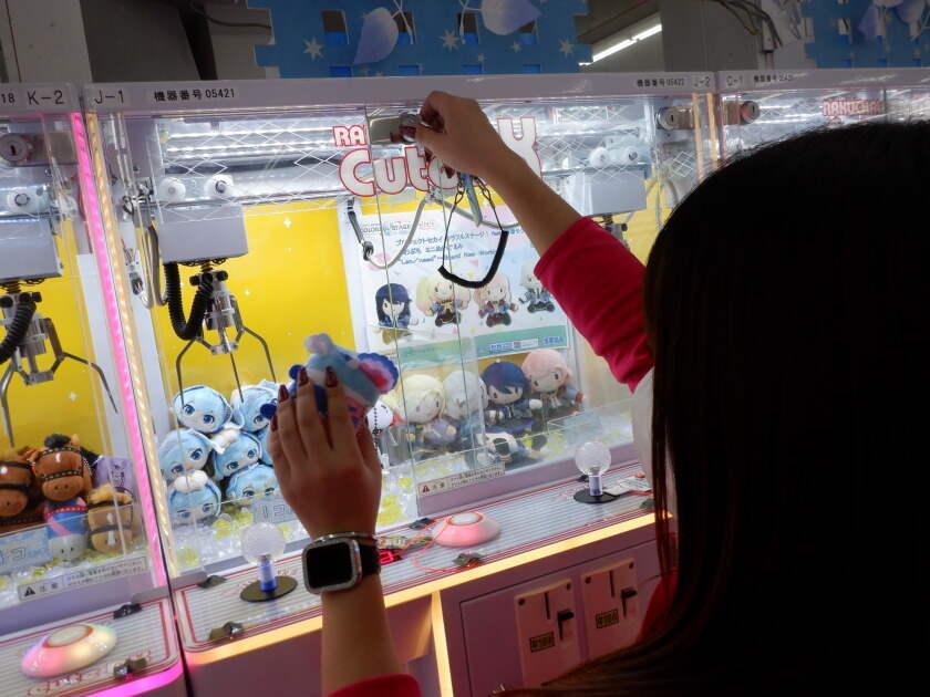 おたちゅう富士店/クレーンゲームコーナーの制服7