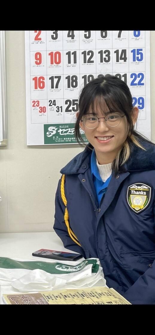 Thanks警備株式会社の制服6