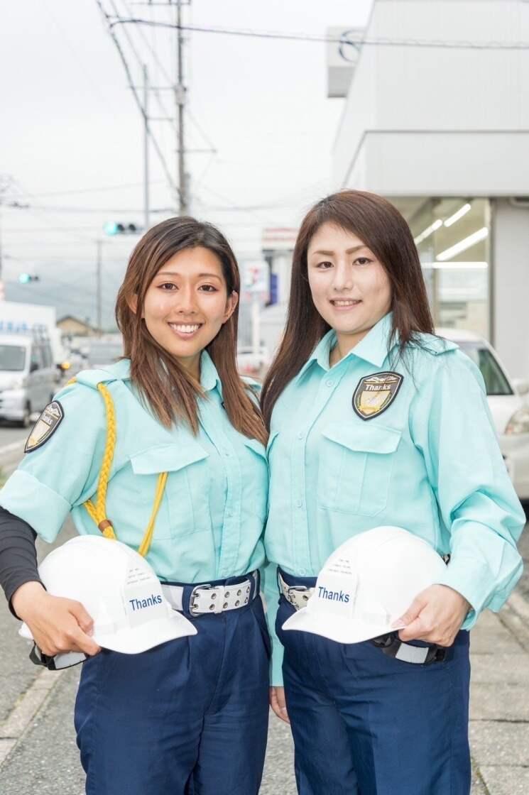 Thanks警備株式会社の制服5