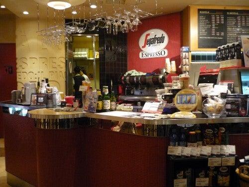 セガフレード・ザネッティ・エスプレッソ　新宿南口店の仕事画像3