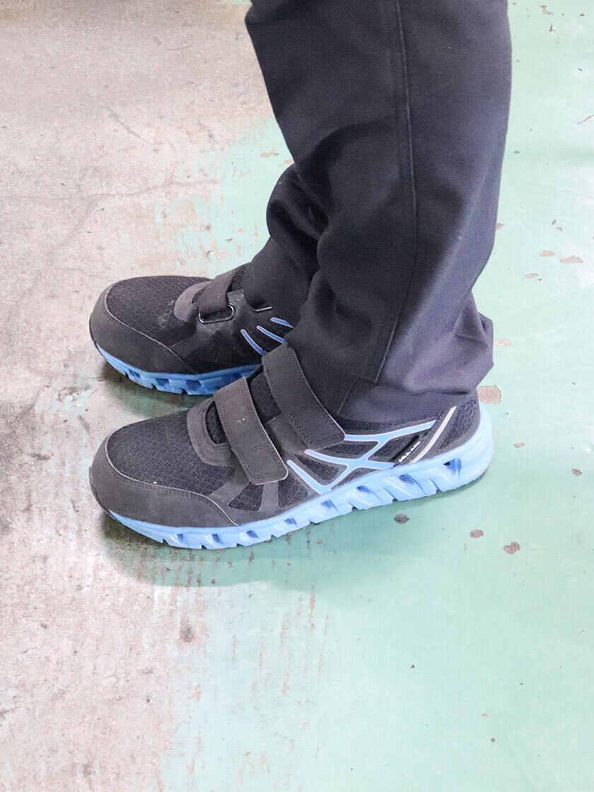 ダイナガ株式会社の制服3