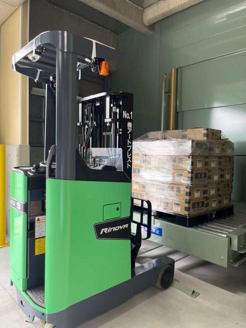 株式会社アートプレスト 八潮工場の制服2