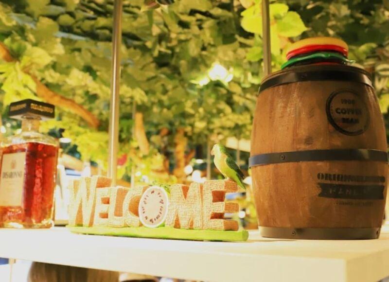 Cafe&Bar DcD（男装カフェ）の仕事画像2