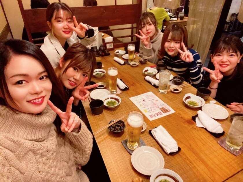 株式会社伴蔵 もも焼き伴鳥の制服3